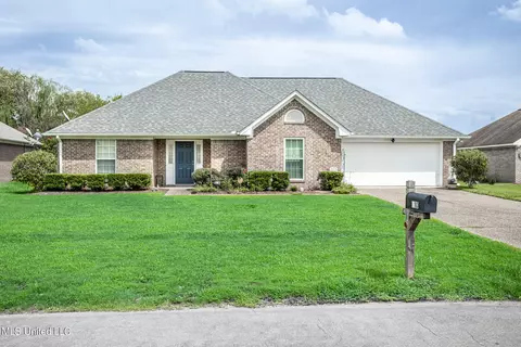 210 Cherry Bark Dr, Brandon, MS 39047 photo 3