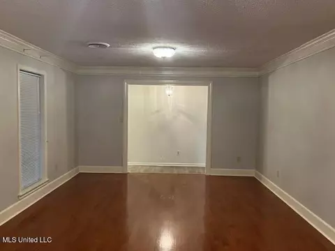 Living - 1523 Brecon Dr, Jackson, MS 39211 photo 5 of 5