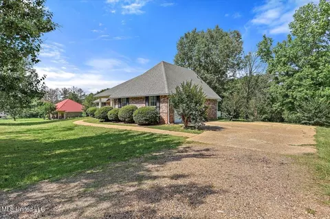 Exterior - 18001 Midway Road Rd, Terry, MS 39170 photo 2 of 4