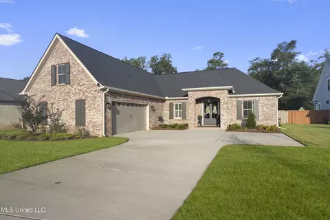 12531 Westwood Pl, Gulfport, MS 39503