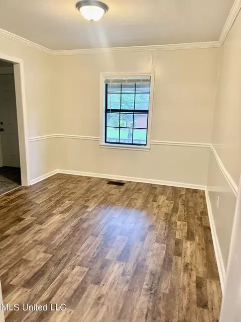 Dining - 1436 Lakeview Ave, Jackson, MS 39212 photo 1 of 2