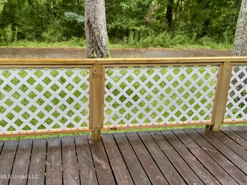 Exterior - 1436 Lakeview Ave, Jackson, MS 39212 photo 5 of 10