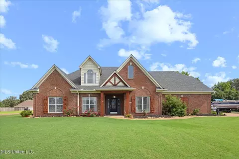 3779 E Pointe Dr, Southaven, MS 38672