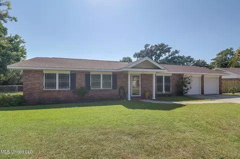 703 Mills Ave, Gulfport, MS 39501