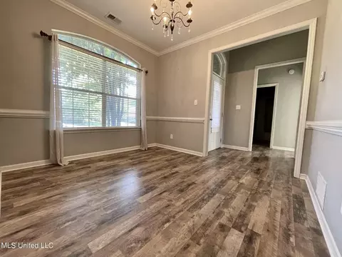 Living - 762 Bending Oak N, Hernando, MS 38632 photo 1 of 8