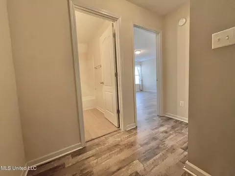 Entry Way - 762 Bending Oak N, Hernando, MS 38632 photo 1 of 1