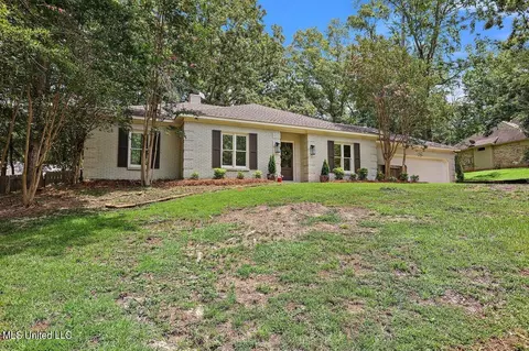 352 Hanley Cir, Brandon, MS 39047 photo 5