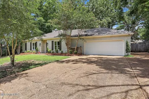 352 Hanley Cir, Brandon, MS 39047 photo 3