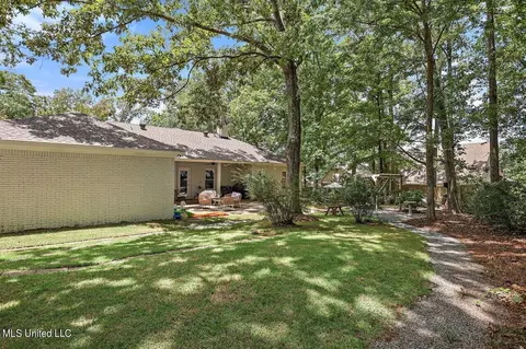 352 Hanley Cir, Brandon, MS 39047 photo 37