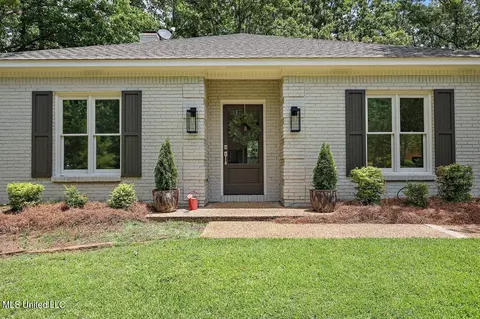 352 Hanley Cir, Brandon, MS 39047 photo 4