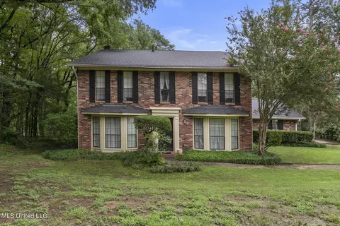 208 Longwood Dr, Clinton, MS 39056