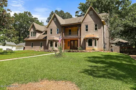 Exterior - 1771 Plantation Blvd, Jackson, MS 39211 photo 2 of 9