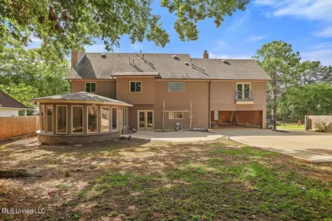 Exterior - 1771 Plantation Blvd, Jackson, MS 39211 photo 6 of 9