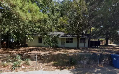 312 Nelson Rd, Biloxi, MS 39531