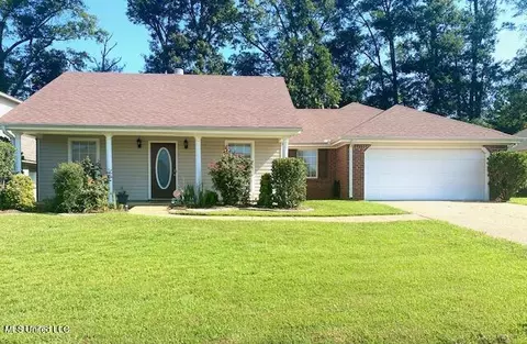 136 Beechwood Cir, Pearl, MS 39208