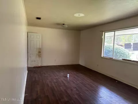 Living - 1051 Brookley St, Jackson, MS 39212 photo 3 of 3