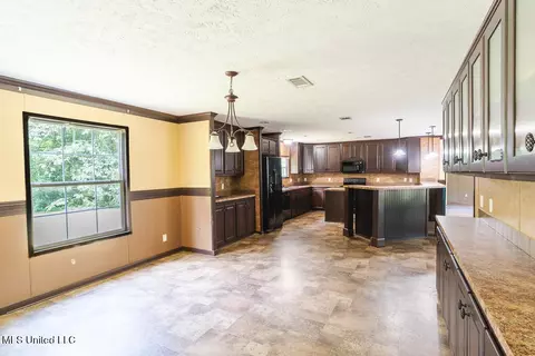 18001 John Cumbest Rd, Moss Point, MS 39562 photo 28