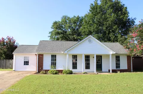 10391 Yates Dr, Olive Branch, MS 38654