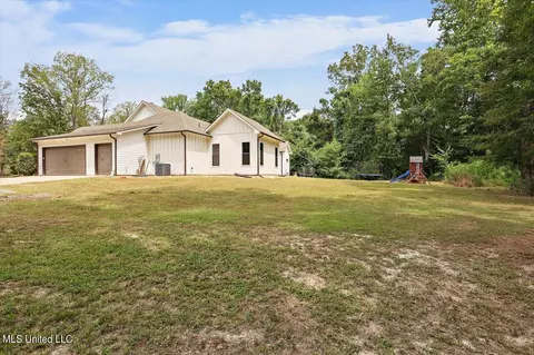 Exterior - 152 Three Prong Rd, Brandon, MS 39047 photo 15 of 19