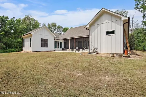Exterior - 152 Three Prong Rd, Brandon, MS 39047 photo 13 of 19