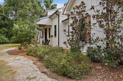 Exterior - 152 Three Prong Rd, Brandon, MS 39047 photo 5 of 19