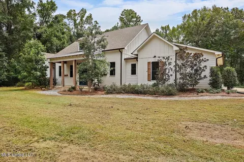 Exterior - 152 Three Prong Rd, Brandon, MS 39047 photo 4 of 19