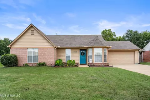 10652 N Oak Cir, Olive Branch, MS 38654