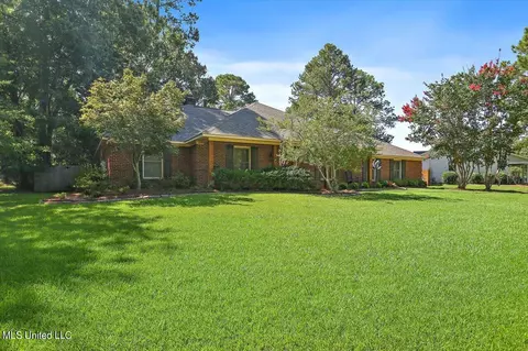 Exterior - 26 Redbud Ln, Madison, MS 39110 photo 2 of 8