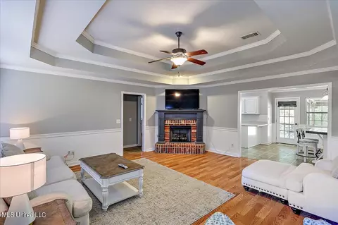 Living - 539 Eaglewood Dr, Florence, MS 39073 photo 1 of 2