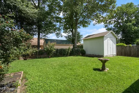 10790 E Ridge Dr, Olive Branch, MS 38654 photo 28