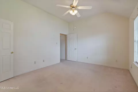 10790 E Ridge Dr, Olive Branch, MS 38654 photo 17