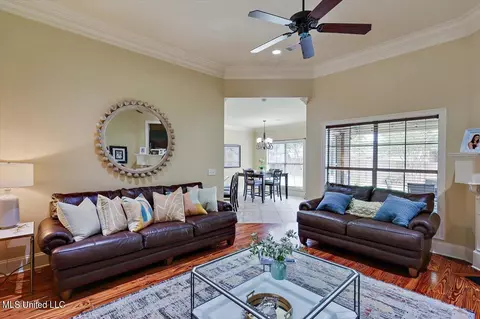 Living - 111 Belle Oak Dr, Brandon, MS 39042 photo 1 of 3