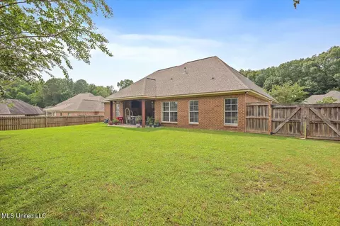 Exterior - 111 Belle Oak Dr, Brandon, MS 39042 photo 7 of 7
