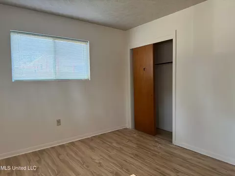 1530 Burton St, Jackson, MS 39209 photo 5