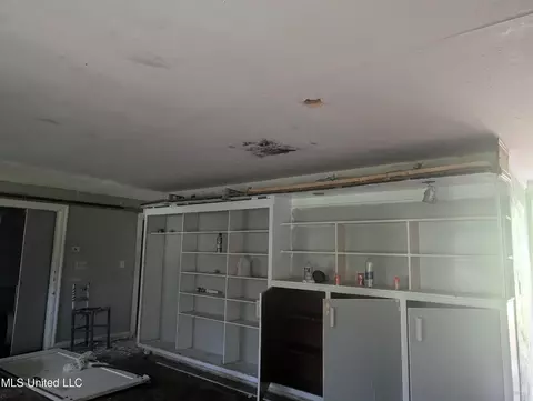 2230 Belvedere Dr, Jackson, MS 39204 photo 5