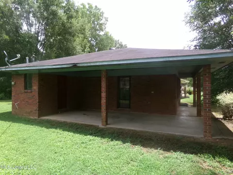 Exterior - 1268 Nell St, Charleston, MS 38921 photo 3 of 3