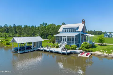 45 Crosskey, Lumberton, MS 39455
