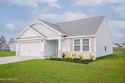 14451 Quailridge Dr, Gulfport, MS 39503