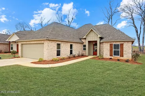 206 Birch Ln, Canton, MS 39046
