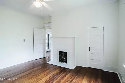 Bedroom - 1036 Belhaven St, Jackson, MS 39202 photo 3 of 5