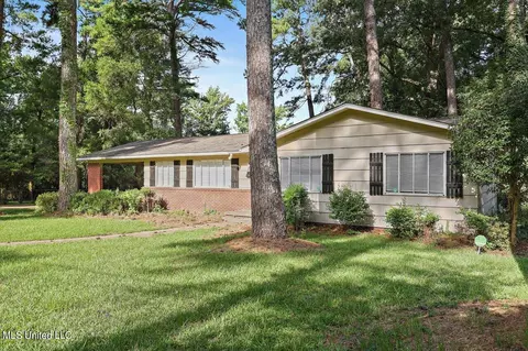 5407 Pine Lane Dr, Jackson, MS 39211 photo 4