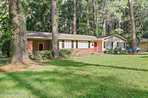 5407 Pine Lane Dr, Jackson, MS 39211