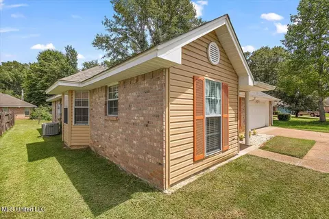 Exterior - 67 Anna Cv, Byram, MS 39272 photo 2 of 7