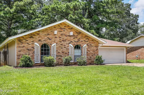 437 Highwood Dr, Jackson, MS 39209