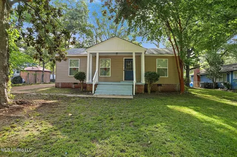 4656 Meadowridge Dr, Jackson, MS 39206