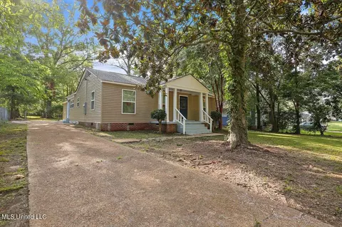 4656 Meadowridge Dr, Jackson, MS 39206 photo 3