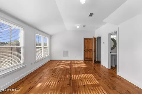 Bedroom - 384 Mannsdale Rd, Madison, MS 39110 photo 6 of 6