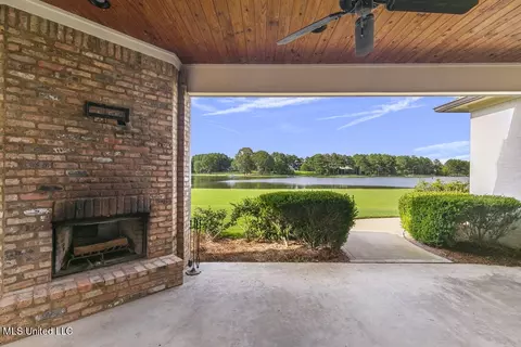 Exterior - 384 Mannsdale Rd, Madison, MS 39110 photo 10 of 13