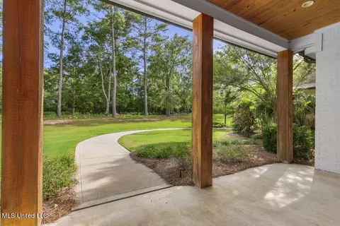 Exterior - 384 Mannsdale Rd, Madison, MS 39110 photo 3 of 13