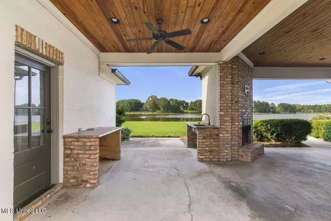 Exterior - 384 Mannsdale Rd, Madison, MS 39110 photo 9 of 13
